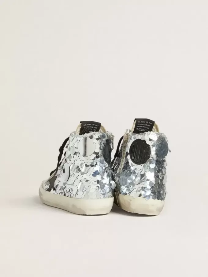 Francy da donna in nylon con paillettes argentate all-over e stella in pelle nera Francy da donna in nylon con paillettes argentate all-over e stella in pelle nera