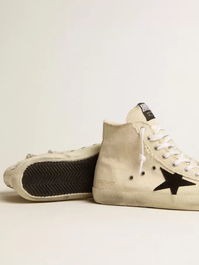 Francy Penstar in tela con stella in pelle scamosciata nera e linguetta sul tallone in pelle Francy Penstar in tela con stella in pelle scamosciata nera e linguetta sul tallone in pelle