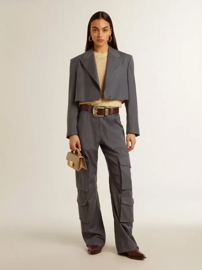 Giacca corta monopetto da donna in lana azzurro baby