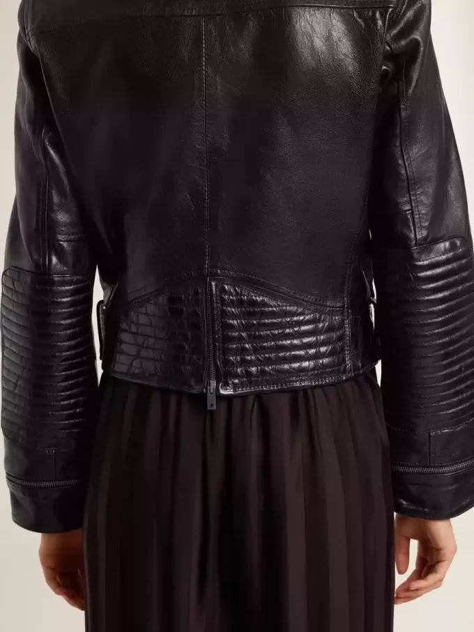 Giacca da motociclista da donna in pelle nera con effetto lucido