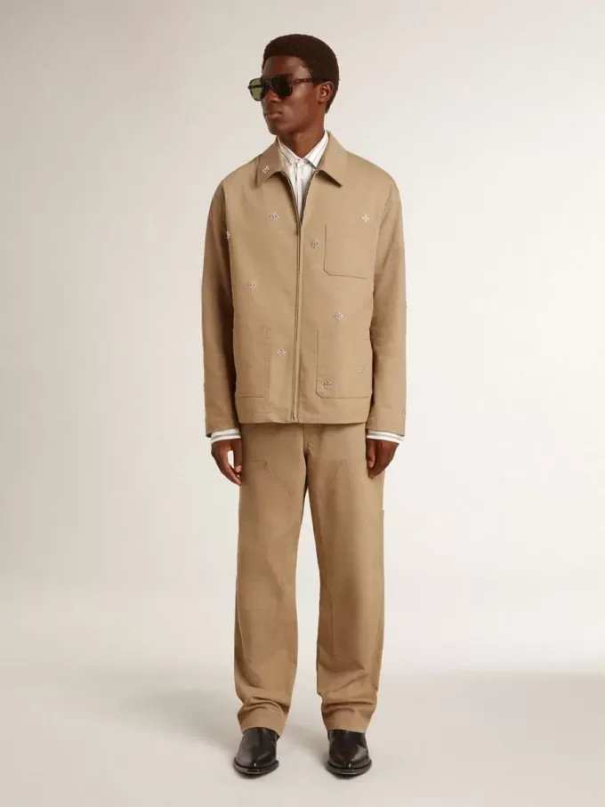 Giacca da uomo beige con ricami floreali e zip integrale