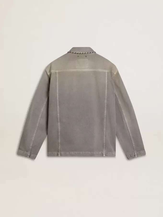 Giacca da uomo in denim grigio con borchie