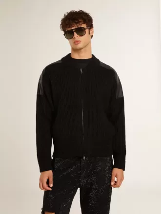 Giacca da uomo in lana merino nera con toppe in pelle