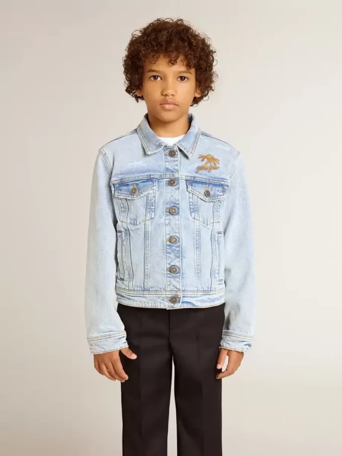 Giacca leggera in denim con ricami Giacca leggera in denim con ricami