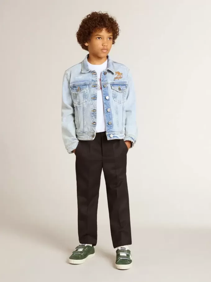 Giacca leggera in denim con ricami Giacca leggera in denim con ricami