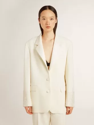 Giacca oversize monopetto bianca con effetto seta e ricami