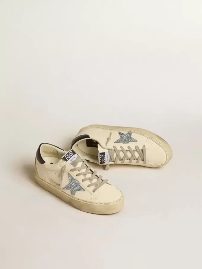 Hi Star in nappa con stella in cristallo Swarovski e linguetta sul tallone in pelle blu scuro Hi Star in nappa con stella in cristallo Swarovski e linguetta sul tallone in pelle blu scuro