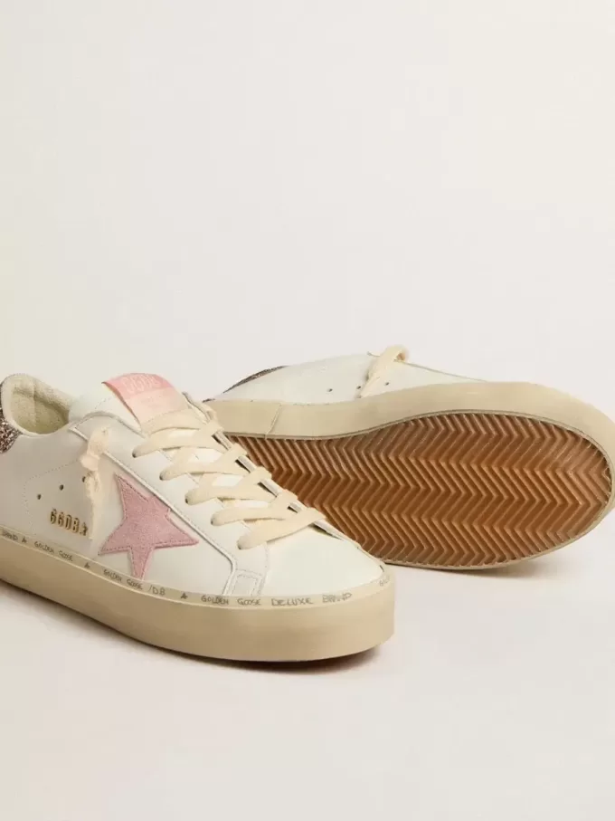 Hi Star in pelle bianca con stella in pelle scamosciata rosa e tallone con glitter rosa Hi Star in pelle bianca con stella in pelle scamosciata rosa e tallone con glitter rosa