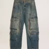 Jeans blu con finitura consumata