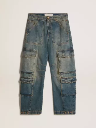 Jeans blu con finitura consumata