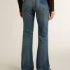Jeans bootcut da donna con lavaggio vintage e dettagli metallici