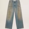 Jeans boyfriend da donna con effetto vissuto, lavaggio sabbia e borchie