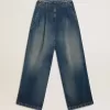 Jeans da donna a gamba larga con lavaggio medio CNY
