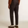 Jeans da uomo blu scuro in denim monolavaggio Jeans da uomo blu scuro in denim monolavaggio