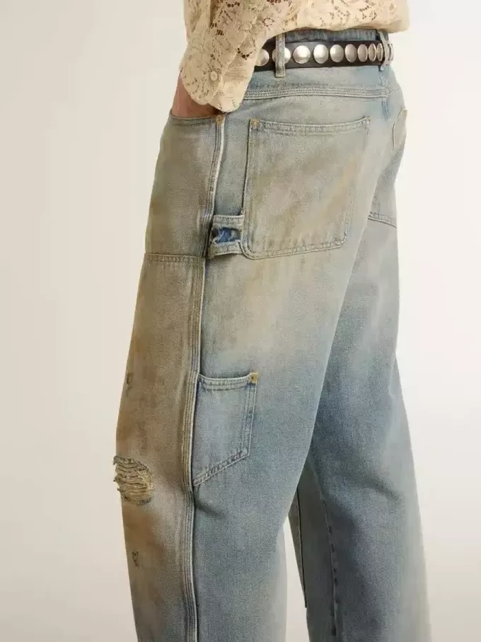 Jeans da uomo slavati e consumati Jeans da uomo slavati e consumati