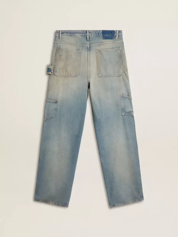 Jeans da uomo slavati e consumati Jeans da uomo slavati e consumati