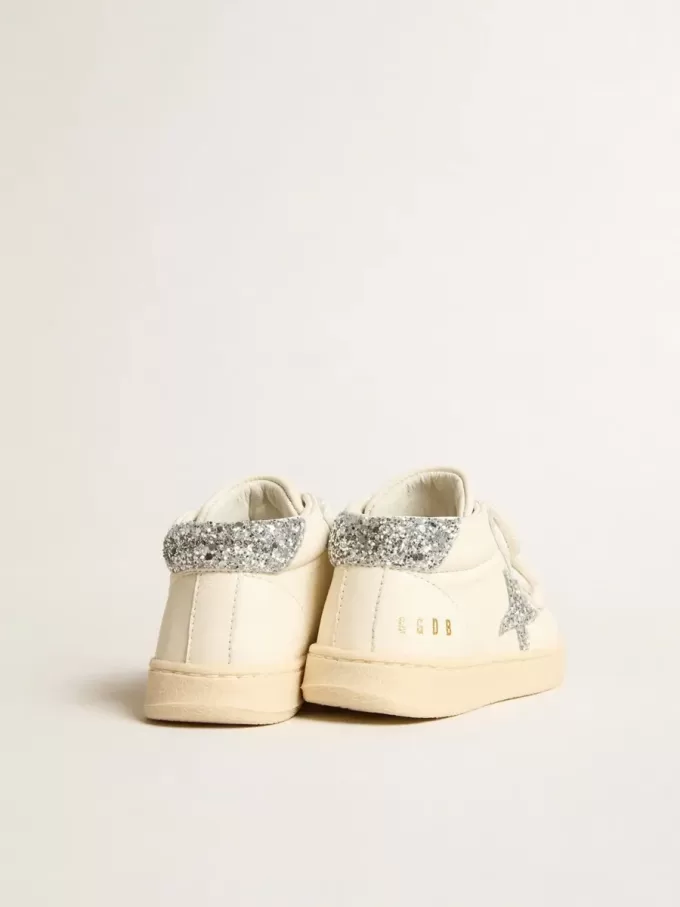 June in pelle nappa con stella glitterata argento e linguetta sul tallone June in pelle nappa con stella glitterata argento e linguetta sul tallone