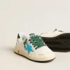 Junior Ball Star con stella turchese e linguetta sul tallone in pelle scamosciata verde Junior Ball Star con stella turchese e linguetta sul tallone in pelle scamosciata verde