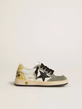 Junior Ball Star in nappa bianca con inserti in pelle scamosciata verde scuro e stella nera Junior Ball Star in nappa bianca con inserti in pelle scamosciata verde scuro e stella nera