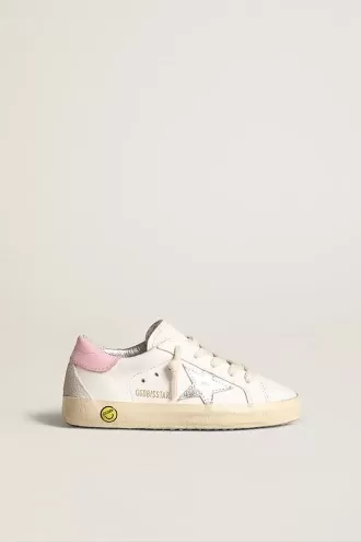 Junior Super-Star in pelle bianca con stella metallizzata argento e linguetta rosa sul tallone