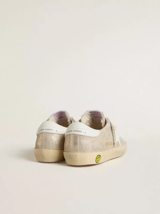 Junior Super-Star in pelle scamosciata laminata color sabbia con stella in pelle bianca