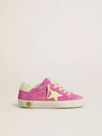 Junior Super-Star in pelle scamosciata rosa con stella giallo chiaro e linguetta sul tallone
