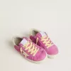 Junior Super-Star in pelle scamosciata rosa con stella giallo chiaro e linguetta sul tallone