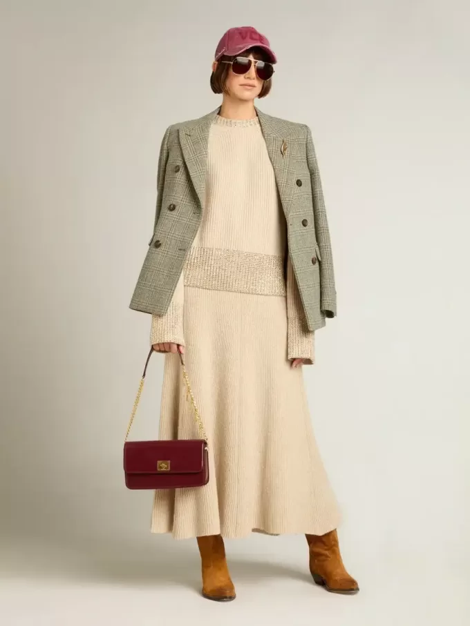 Maglione boxy da donna in lana con decorazioni in cristallo hotfix Maglione boxy da donna in lana con decorazioni in cristallo hotfix