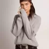 Maglione da donna con collo rotondo in cotone grigio Maglione da donna con collo rotondo in cotone grigio