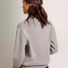 Maglione da donna con collo rotondo in cotone grigio Maglione da donna con collo rotondo in cotone grigio