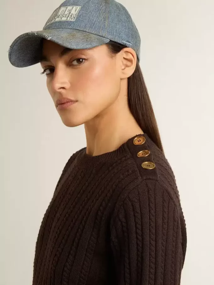 Maglione da donna girocollo in misto lana con bottoni dorati Maglione da donna girocollo in misto lana con bottoni dorati