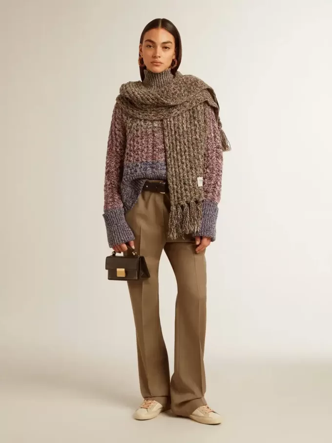 Maglione da donna multicolore a collo alto con filato mouliné Maglione da donna multicolore a collo alto con filato mouliné