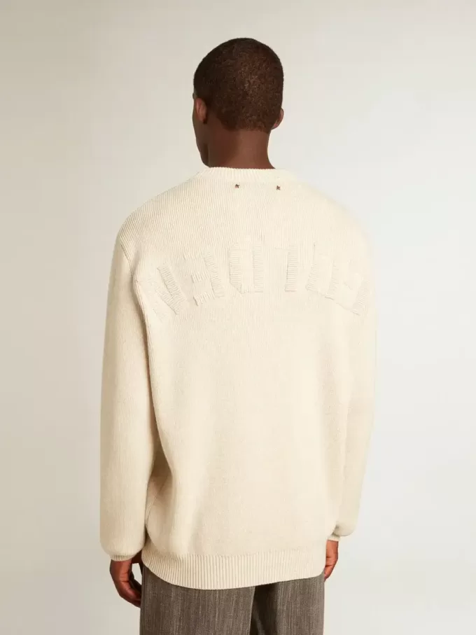 Maglione da uomo a girocollo in cotone color panama con logo sul retro Maglione da uomo a girocollo in cotone color panama con logo sul retro