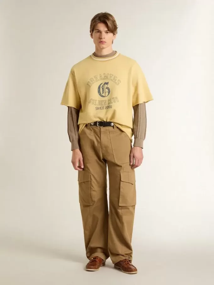 Maglione da uomo beige con logo ricamato Maglione da uomo beige con logo ricamato