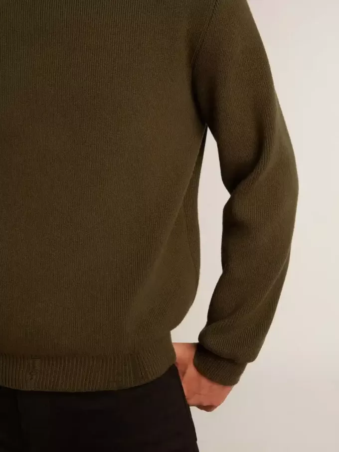 Maglione da uomo girocollo in cotone verde militare Maglione da uomo girocollo in cotone verde militare