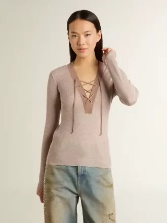 Maglione in lana beige con dettagli in pelle Maglione in lana beige con dettagli in pelle