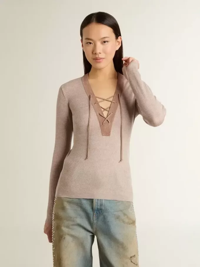 Maglione in lana beige con dettagli in pelle Maglione in lana beige con dettagli in pelle