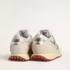 Marathon da donna con tomaia in nylon beige e stella grigia Marathon da donna con tomaia in nylon beige e stella grigia