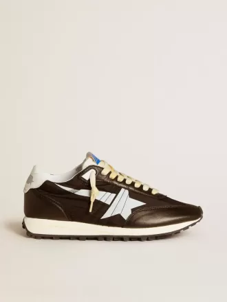 Marathon da donna con tomaia in nylon nero e stella bianca