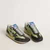Marathon da donna con tomaia in nylon verde e stella nera Marathon da donna con tomaia in nylon verde e stella nera