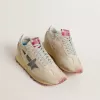 Marathon da uomo con tomaia in nylon beige e stella grigia Marathon da uomo con tomaia in nylon beige e stella grigia