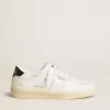 Matchstar da donna in pelle bianca con tallone in pelle blu scuro