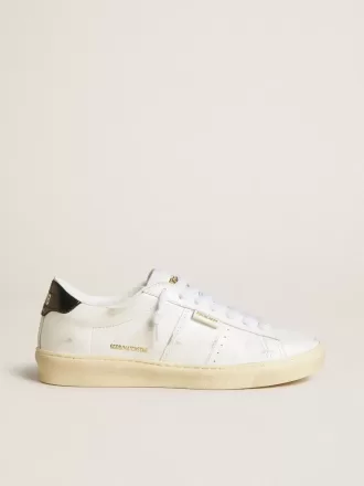 Matchstar da donna in pelle bianca con tallone in pelle blu scuro