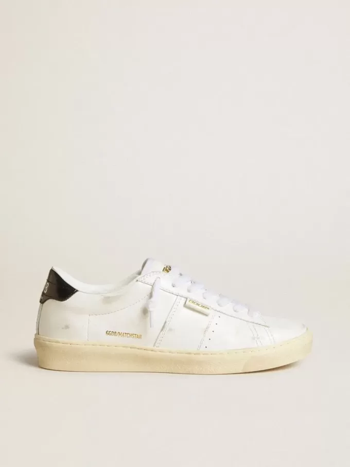 Matchstar da donna in pelle bianca con tallone in pelle blu scuro
