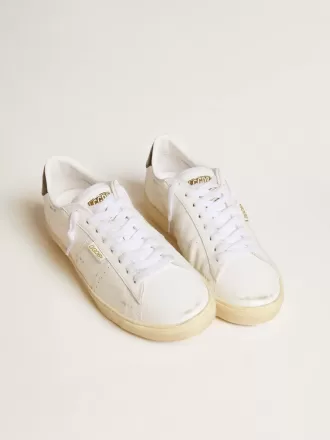 Matchstar in pelle bianca con linguetta sul tallone in pelle blu scuro