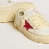 May Teen con stella glitterata fucsia e linguetta sul tallone in pelle laminata May Teen con stella glitterata fucsia e linguetta sul tallone in pelle laminata