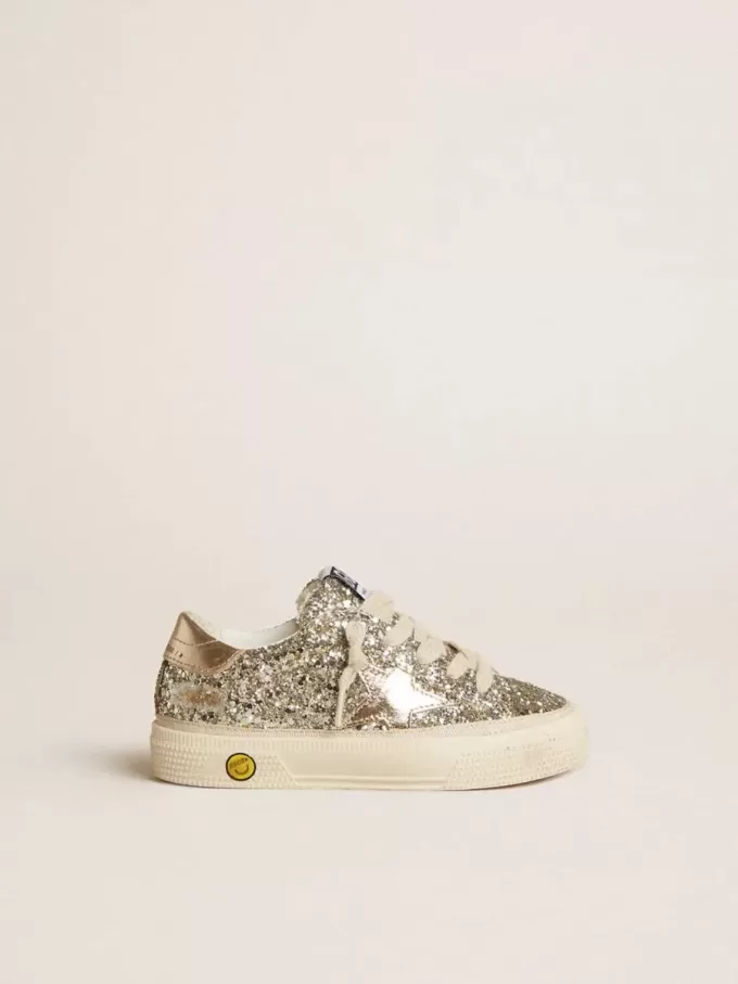 May Teen in glitter platino con stella e linguetta sul tallone in pelle dorata May Teen in glitter platino con stella e linguetta sul tallone in pelle dorata