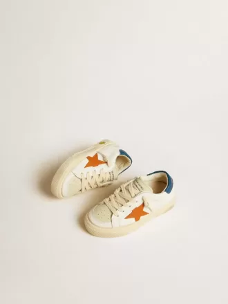 May Teen in nabuk con stella arancione e linguetta blu sul tallone