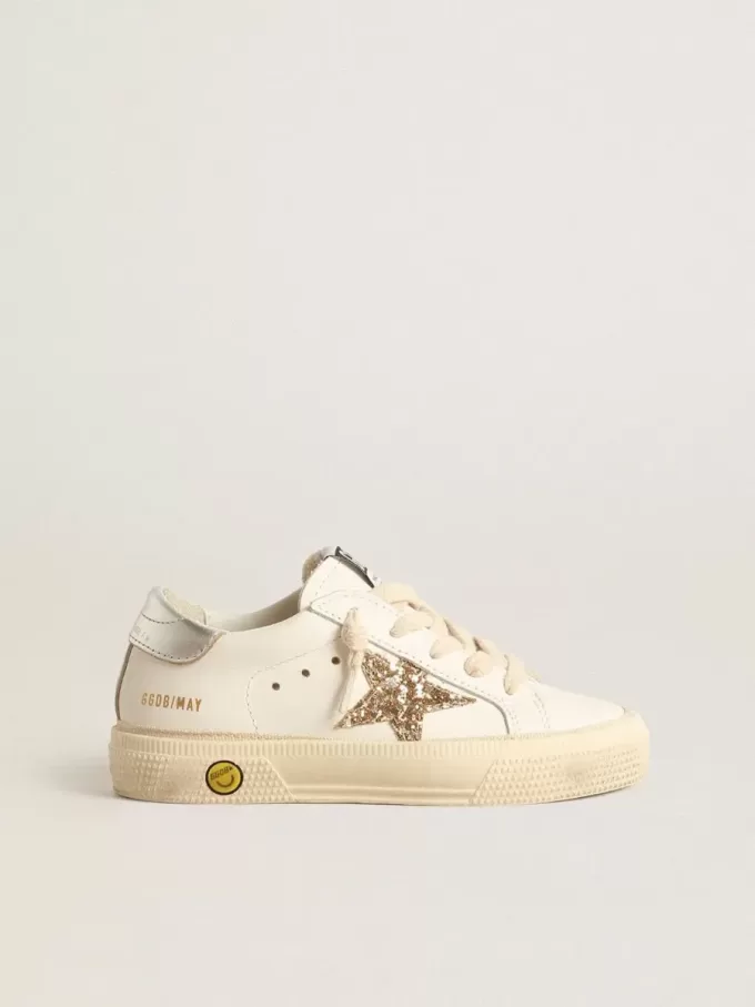 May Teen in pelle bianca con stella glitterata dorata e linguetta sul tallone argentata May Teen in pelle bianca con stella glitterata dorata e linguetta sul tallone argentata