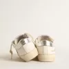 May Teen in pelle bianca con stella glitterata dorata e linguetta sul tallone argentata May Teen in pelle bianca con stella glitterata dorata e linguetta sul tallone argentata